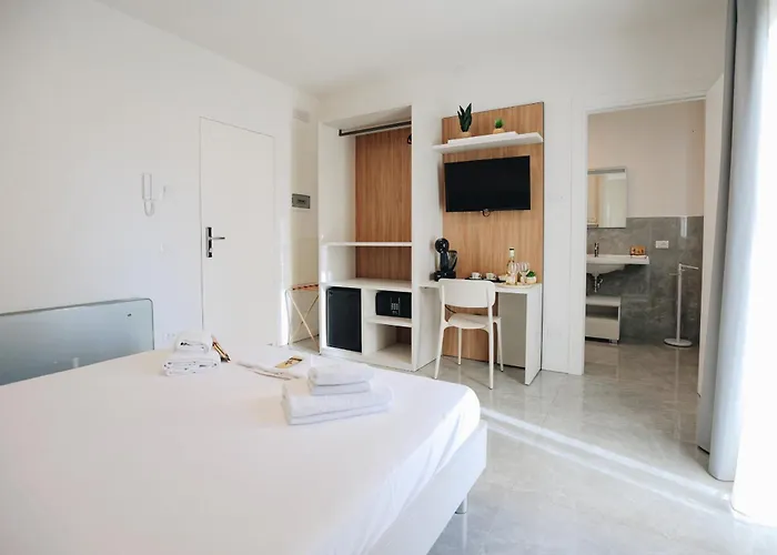 Ranalli Palace Pensjonat Peschiera del Garda