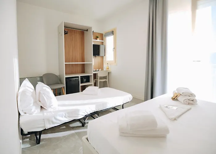 게스트하우스 Ranalli Palace 4*