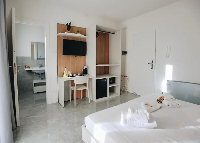 Ranalli Palace 게스트하우스 4*