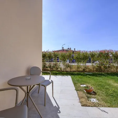 بيت ضيافة Ranalli Palace بسكييرا ديل غاردا
