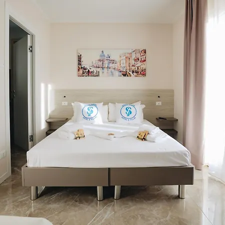بيت ضيافة Ranalli Palace بسكييرا ديل غاردا