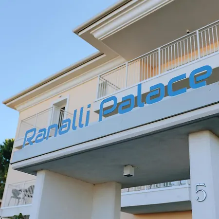 Ranalli Palace بسكييرا ديل غاردا