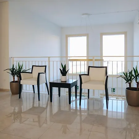 Ranalli Palace * بسكييرا ديل غاردا