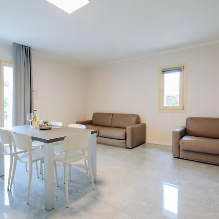 Ranalli Palace * بسكييرا ديل غاردا