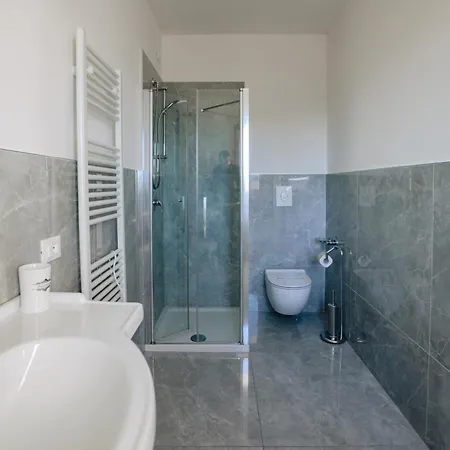 בית הארחה Ranalli Palace פסקיארה דל גארדה