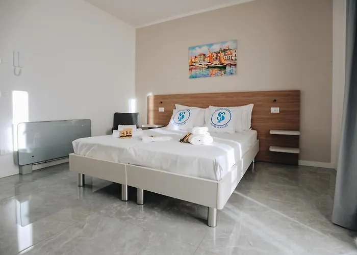 Ranalli Palace Peschiera del Garda